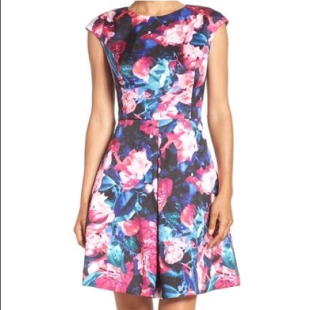 NWT Vince Camuto Dress